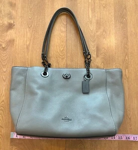 COACH #57107 TURNLOCK TAUPE PEBBLE LEATHR BLACK STAINLESS HW SHLDR TOTE HANDBAG - Picture 1 of 12