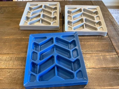 Leash Boss Slow Feeder Dog Bowl for Flat Face Breeds, Tilted Slow Feed Set Of 3 - Image 1 of 4