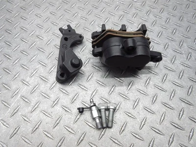 Conjunto de pinza de freno delantera Indian Scout Rogue 2023 22-24 con pastillas Foto 1 de 4