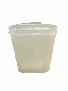 Tupperware Replacement Spice Salt/ Pepper Shaker Small 1846-21; 4 3/4” Tall - Picture 1 of 3
