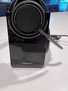 Plantronics Voyager Focus UC B825 Wireless Headset with 203079-01 USB Dock Stand - Zdjęcie 1 z 6