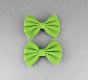 Green faux suede Bows 2 7/8" wide barrette alligator hair clip set of 2 bows - Picture 1 of 7