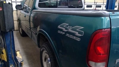 Equilibrador armónico 4,6 L 8-281 para furgoneta Ford E150 97-04 1366829 Foto 1 de 4