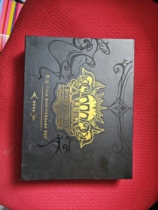 Rudy Alpha Investments 6.9 Aniversario caja abierta-Pins, dados y caja - Imagen 1 de 12