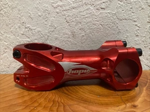 Red CNC Hope Stem 90mm 10deg 25.4 Clamp - Picture 1 of 7