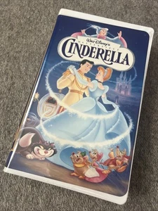 Walt Disney’s Masterpiece Cinderella 1995 VHS Like New - Picture 1 of 4