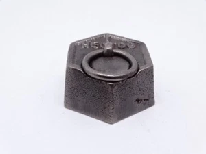 altes französiches Gewicht 1 Hecto 100 Gramm für Waage eckige Form mit Ring - Picture 1 of 8
