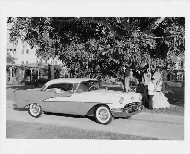 1955 Oldsmobile 98 Deluxe Holiday Coupe Press Photo 0051 - Image 1 of 1