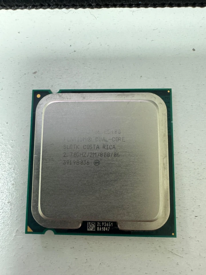 Intel Pentium Dual-Core E5400 2.7GHz 2-Core LGA775 Desktop Processor SLB9V SLGTK - Image 1 of 1
