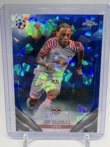 2023-24 Topps Chrome UEFA Xavi Simons Zaffiro (E325) - Foto 1 di 3