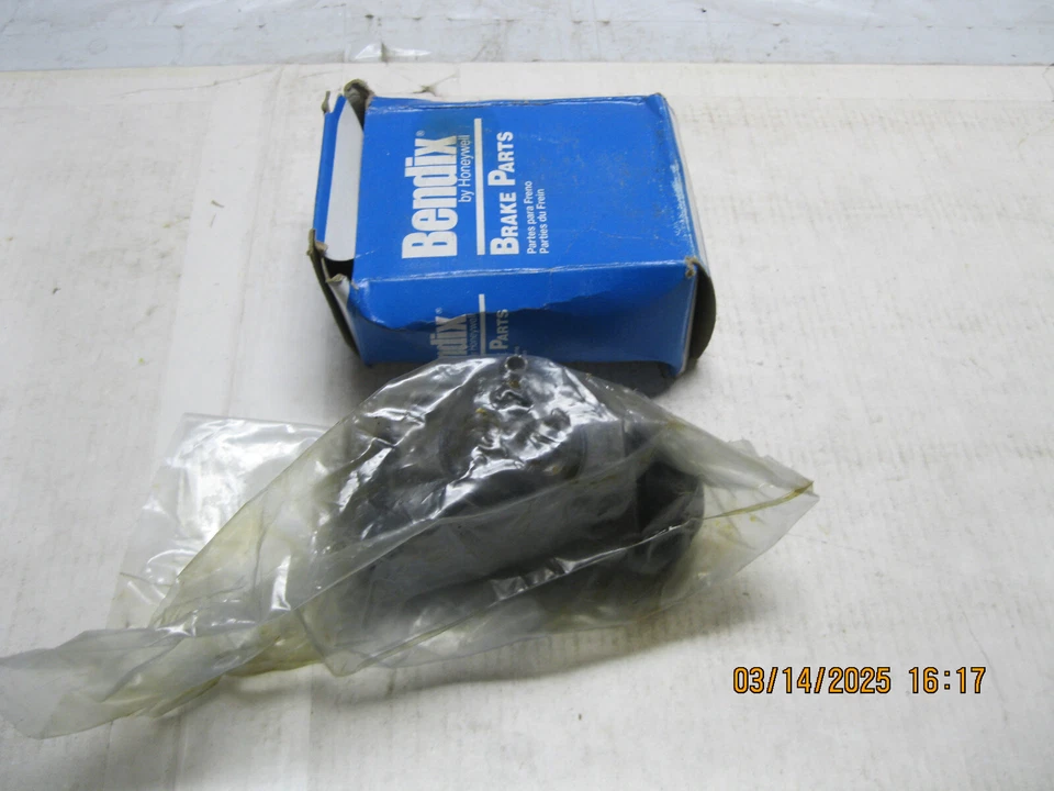 Drum Brake Wheel Cylinder-HO Rear-Right/Left Bendix 33638 (box rough) Foto 1 de 4