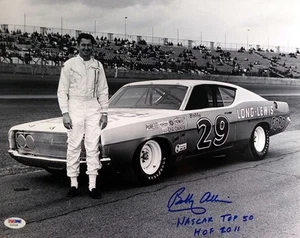 FOTO FIRMATA BOBBY ALLISON AUTOGRAFATA 11x14 + NASCAR TOP 50 + HOF 2011 PSA/DNA - Foto 1 di 3