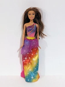 Barbie Dreamtopia Princesa 2016 Muñeca Brillante Arco Iris Falda Cala Muñeca  - Imagen 1 de 9