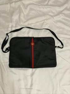 Wenger Swissgear MAYA Laptophülle Größe: 16" schwarz Neopren Reißverschluss - Bild 1 von 6
