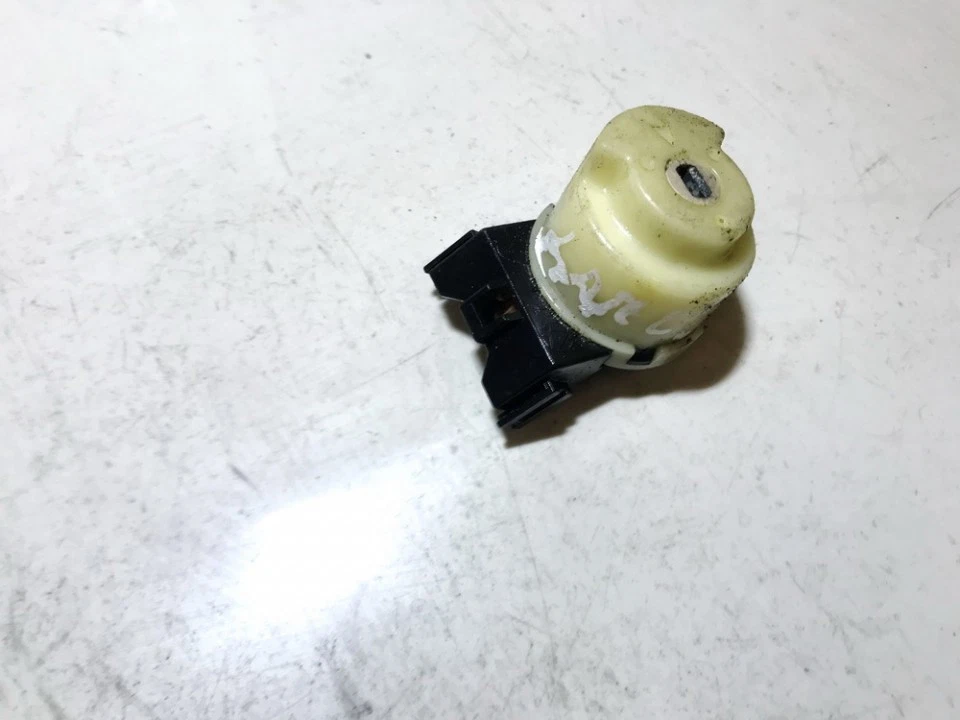  INTERRUPTOR DE ENCENDIDO INTERRUPTOR DE ARRANQUE INTERRUPTOR DE ENCENDIDO Mitsubishi Lanc DE718891-39 Foto 1 de 2