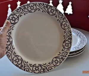 4 ~ RACHAEL RAY Cucina Scroll Lavender 10.5" Dinner Plate 2016 Handpainted H019 - Picture 1 of 7