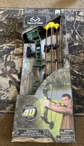 RealTree: Spielzeug Compoundbogen Set - 30" - grün-braun-camouflage - 3ct Pfeile Alter 8+ - Bild 1 von 3