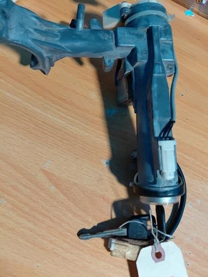 Conjunto de interruptor de encendido Toyota Camry 1997-2001 con llave OEM 45020-33-4 *TAL CUAL* Foto 1 de 4