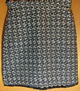Tahari Black And White Cotton Wool Blend Tweed Fringe Skirt Fully Lined Size 8 - Picture 1 of 4