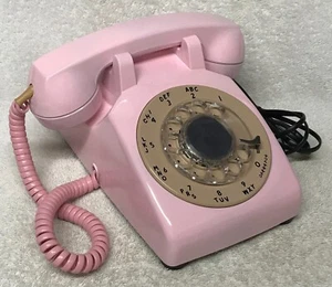 Vintage STROMBERG CARLSON S-C 500DQ ( 1-83 ) PINK Rotary Desk Table Telephone - Imagen 1 de 7