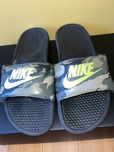 nike camo slides