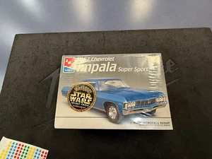 1/25 SCALE AMT 1967 CHEVY IMPALA S427 SUPER SPORT WHITE MODEL KIT #8207 - Picture 1 of 2