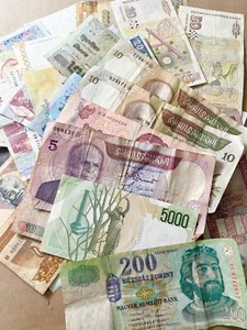 Internationale Banknoten - Set (102.5) - Bild 1 von 4