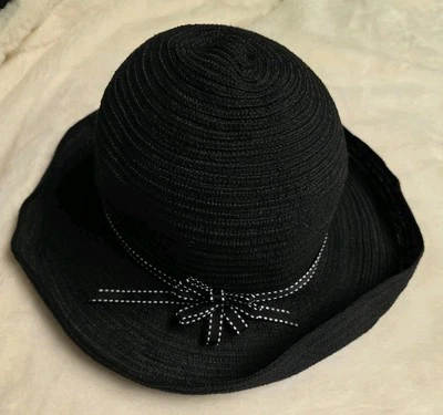 Sombrero Wallaroo para mujer, Boulder CO, etiqueta Sydney.  Cinturón negro con punto blanco y negro Foto 1 de 4