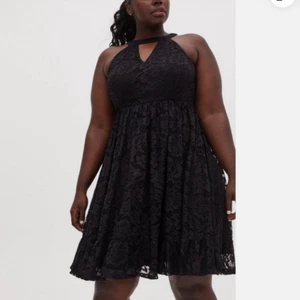 Torrid 2x Black Skater Halter Tiered V Neck LBD Mini Lace Ruffle Jem Dress - Picture 1 of 11