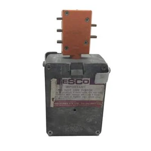 Esco Busbar Metal Enclosure Z03F032 Plug Z18D029 PDL Federal Fuse 20A FC20 - Picture 1 of 7