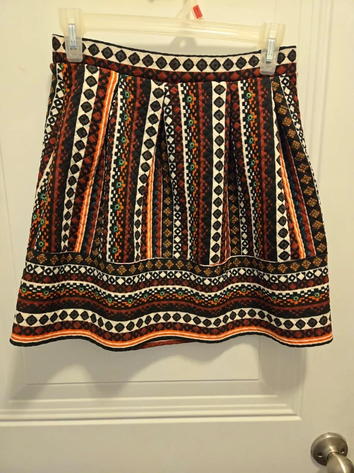 Falda plisada para mujer Xhilaration S/P - multicolor - totalmente nueva Foto 1 de 1