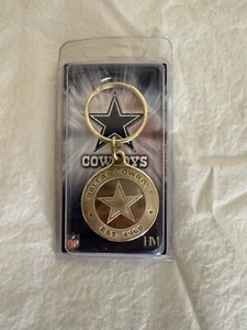 *Unopened* Gold Round Dallas Cowboys Keychain - NFL Fan Collectible (RARE) - Picture 1 of 7