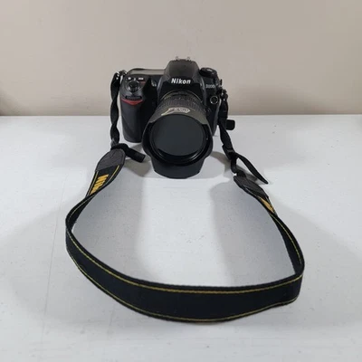 Cámara digital Nikon D200 10,2 MP SLR - negra, kit con lente AF-S DX G 18-70 mm Foto 1 de 4