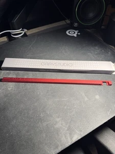 Graystudio Space65 R2 Badge Red - Picture 1 of 1