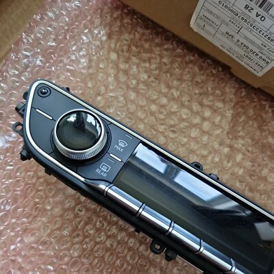 AUDI A4 A5  AC CONTROL PANEL  8W0820043F - Image 1 of 4