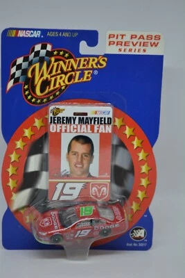 NASCAR WINNERS CIRCLE JEREMY MAYFIELD #19 ESCALA 1/64 FUNDIDO A PRESIÓN NUEVO EN CAJA Foto 1 de 4
