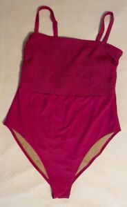 Pre-Owned Old Navy 2X Ladies One Piece Bright Pink Swimsuit
