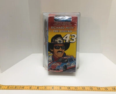 Coche de coleccionista Richard Petty edición limitada y VHS - '92 sellado con autógrafo Foto 1 de 4