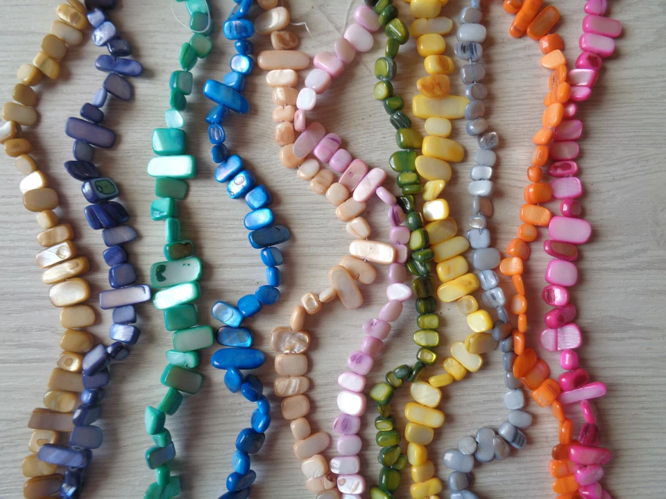 Shell Nuggets gefärbt Farbauswahl Muschelperlen 11Farben auswählbar  - Bild 1 von 1