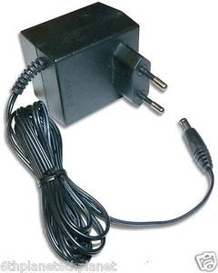 European 2-Pin DSA-0151A-12UP Switch Mode Power Adapter, Output 12 Volts @ 1.25A - Picture 1 of 1