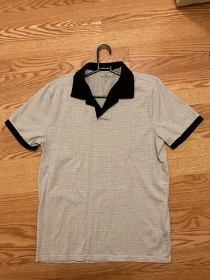 Usado una vez! Hollister Co. Polo COLAR CONTRASTE negro/blanco talla. Grande $29.95 al por menor Foto 1 de 4