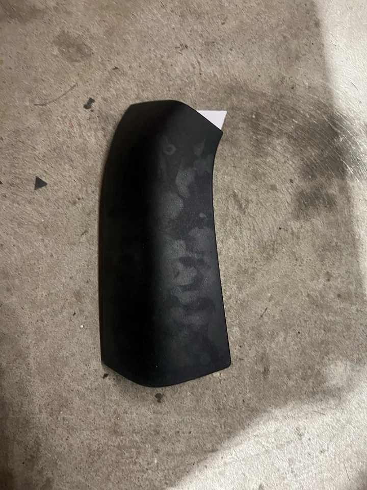 Luz trasera izquierda derecha Chevy Express Savana 2003-2021 OEM panel pilar moldura Foto 1 de 4