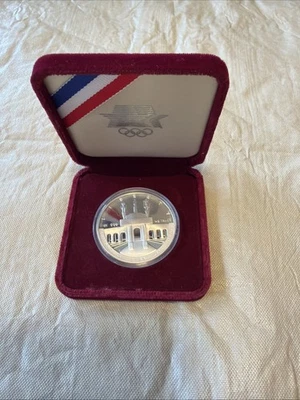 (1984 S) - Los Angeles XXIII Olympiad Commemorative Silver Dollar New In Box - Image 1 of 2