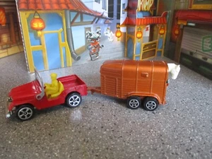VINTAGE corgi horse trailer and Jeep worldwide shipping - Picture 1 of 6