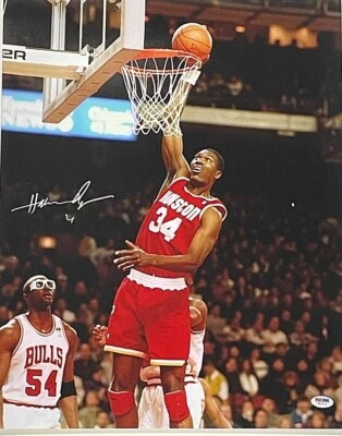 Hakeem Olajuwon Signed 16X20 Photo PSA/DNA Rockets Auto PSA/DNA W15161 - Image 1 of 3