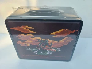 NUEVO Y SELLADO Dark Souls Bandai Namco Caja de Botín Mini Fiambrera de Metal 7 3/4" - Imagen 1 de 5