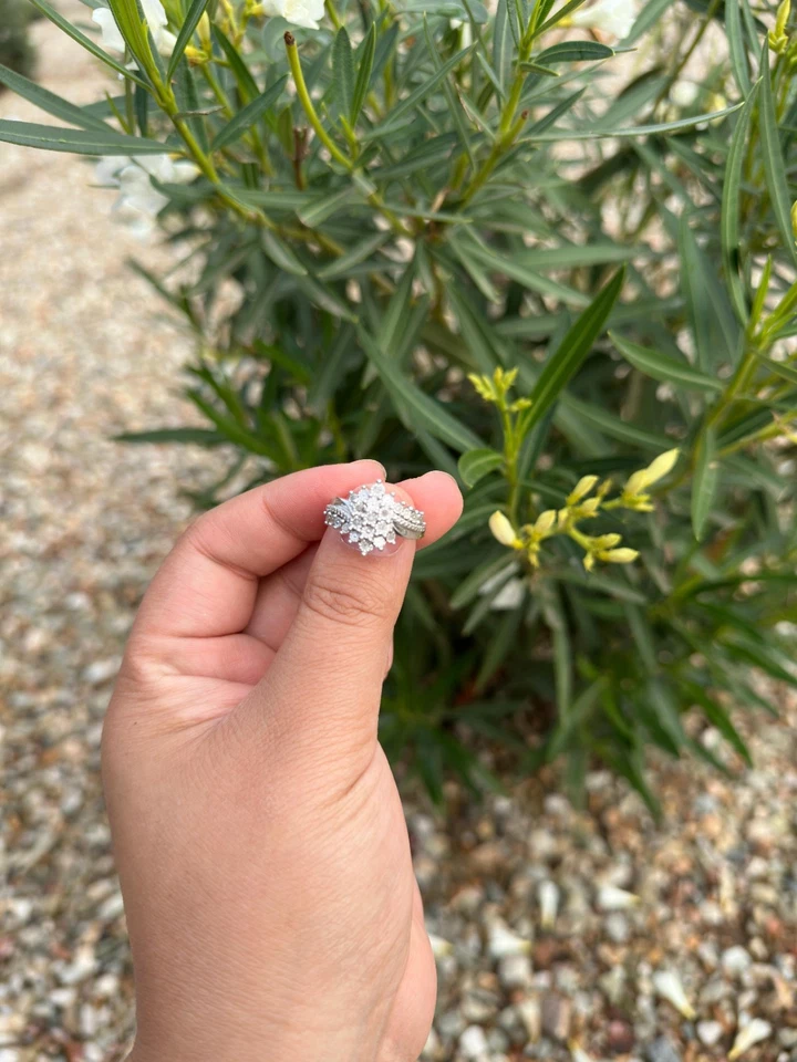 Anillo de plata de ley blanco 1/10 ctw diamante genuino talla 6,5 Foto 1 de 4
