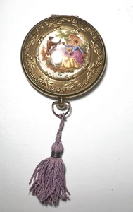 Vintage viktorianische Porzellan Liebhaber Szene Puder kompakte Farbe Gold lila Quaste - Bild 1 von 4