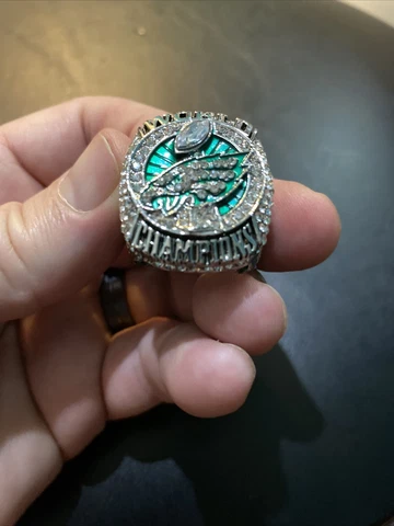 Philadelphia Eagles Superbowl Ring And Display Box Cover