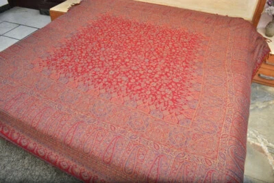Reversible Jacquard Design Bedspread 100% Cashmere Exotic Paisley Bedding Decor - Image 1 of 3